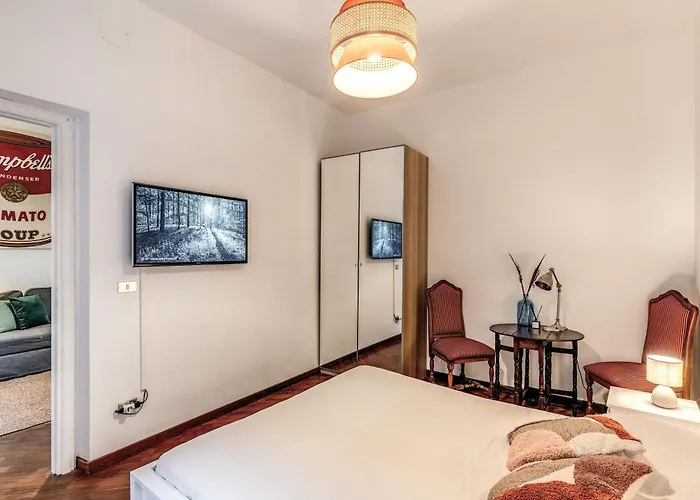 Апартаменты Elegant Two Bedroom Apartment-colosseum Рим