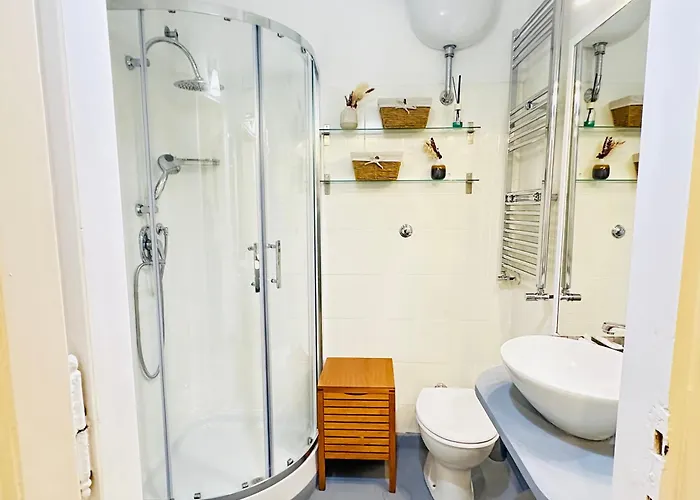 Elegant Two Bedroom Apartment-colosseum Апартаменты Рим